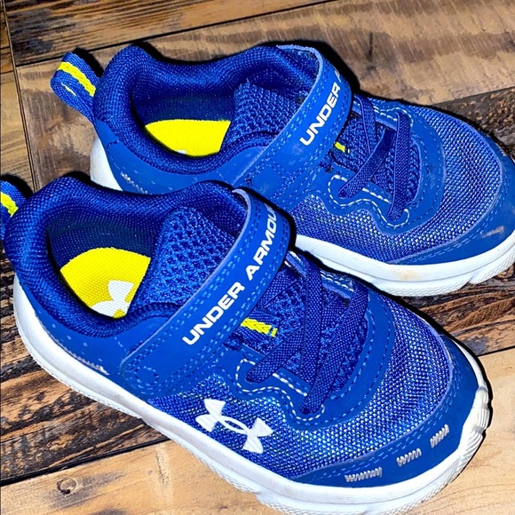 Under Armour Other - Boys Under Armour sneakers size 7